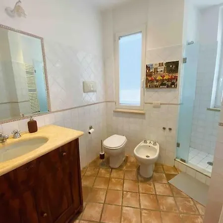 Apartment Manzoni Ring, Un Giro A *