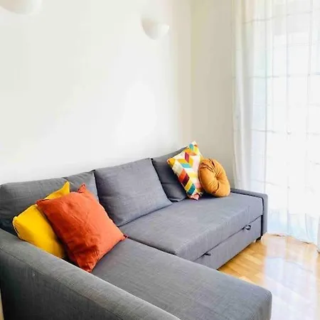 Apartment Manzoni Ring, Un Giro A *